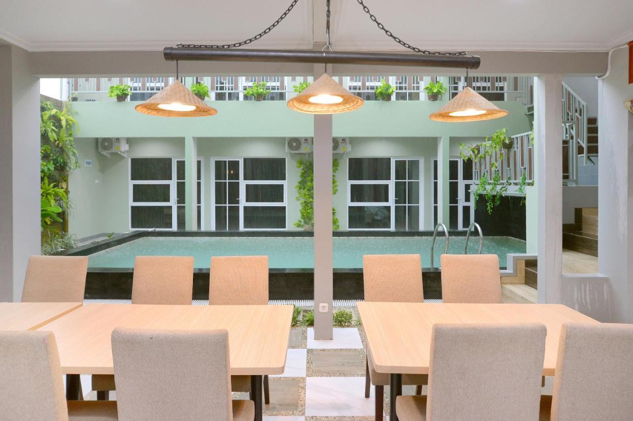 Oyo 583 Puri Gejayan Asri Syariah Hotell Kejayan Exteriör bild